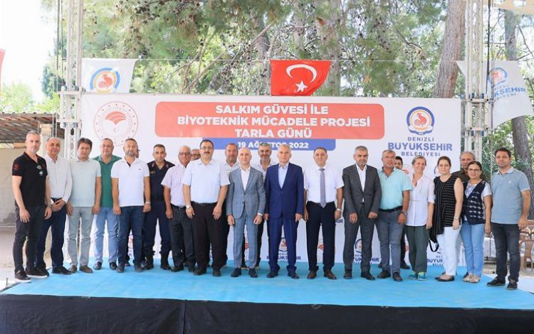 Denizlili çiftçilerin Tarla Günü coşkusu Denizlili çiftçilerin Tarla Günü coşkusu