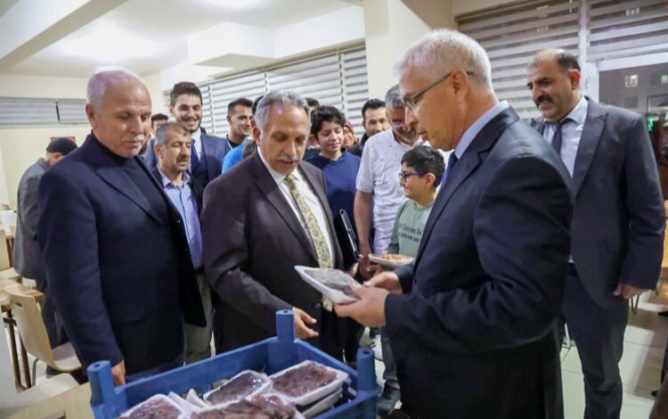 Talas protokolü depremzedeleri yalnız bırakmıyor,