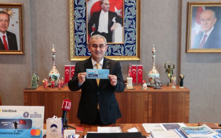 Kütahya Belediyesi yardımlarına devam ediyor Kütahya Belediyesi yardımlarına devam ediyor