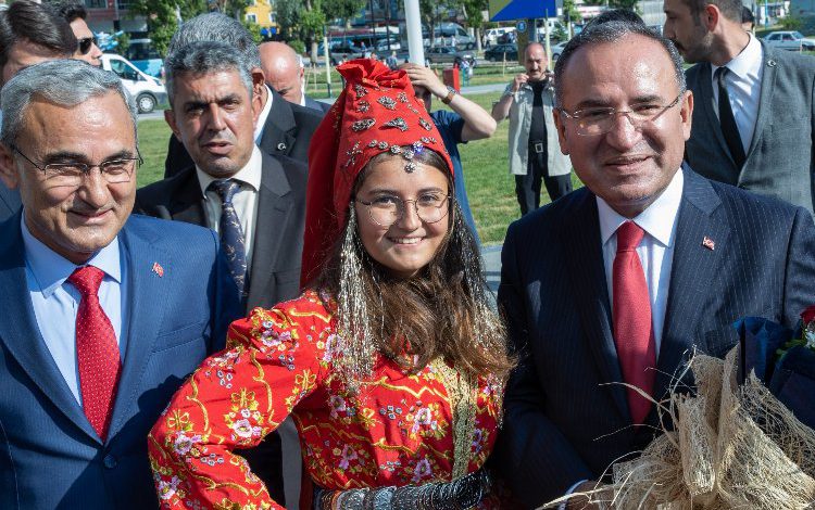 Adalet Bakanı Bozdağ Kütahya’da Adalet Bakanı Bozdağ Kütahya’da