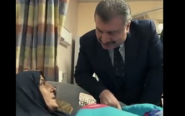 Bakan Koca Gazzeli hastaların yanında… Gazzeli kanser hastalar Türkiye’ye getiriliyor Bakan Koca Gazzeli hastaların yanında… Gazzeli kanser hastalar Türkiye’ye getiriliyor