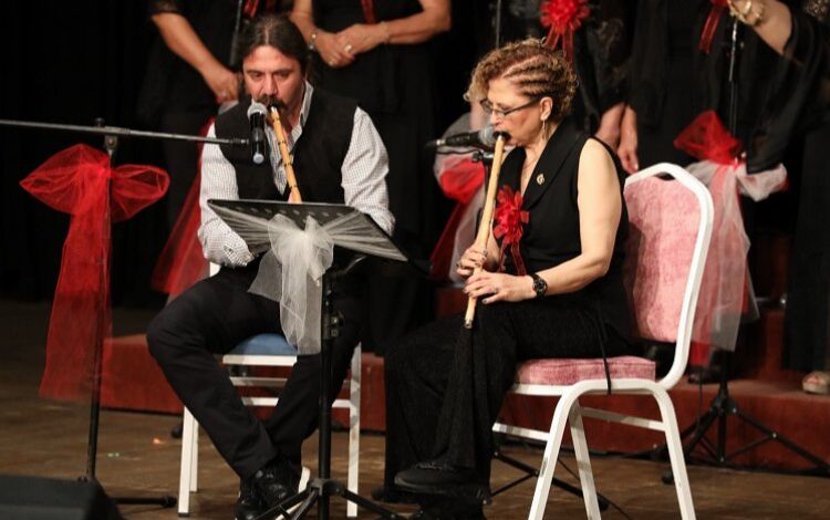 İzmir Narlıdere’de ‘Umuda Merhaba’ konseri İzmir Narlıdere’de ‘Umuda Merhaba’ konseri