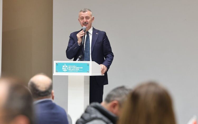 Büyükakın: Belediyeler halka hizmet için var Büyükakın: Belediyeler halka hizmet için var