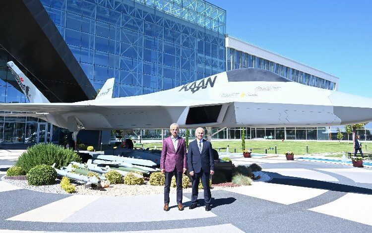 Bakan Uraloğlu’dan TUSAŞ’a ziyaret Bakan Uraloğlu’dan TUSAŞ’a ziyaret