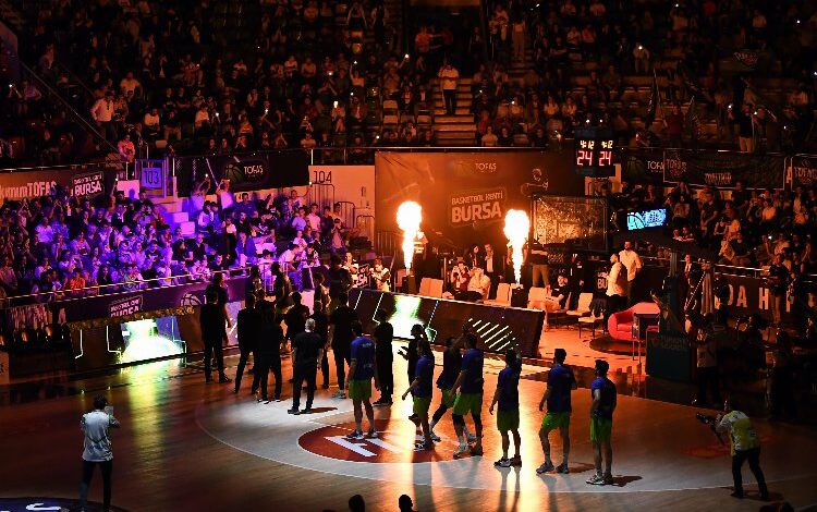 TOFAŞ Basketbol için kombine yenileme dönemi başladı TOFAŞ Basketbol için kombine yenileme dönemi başladı