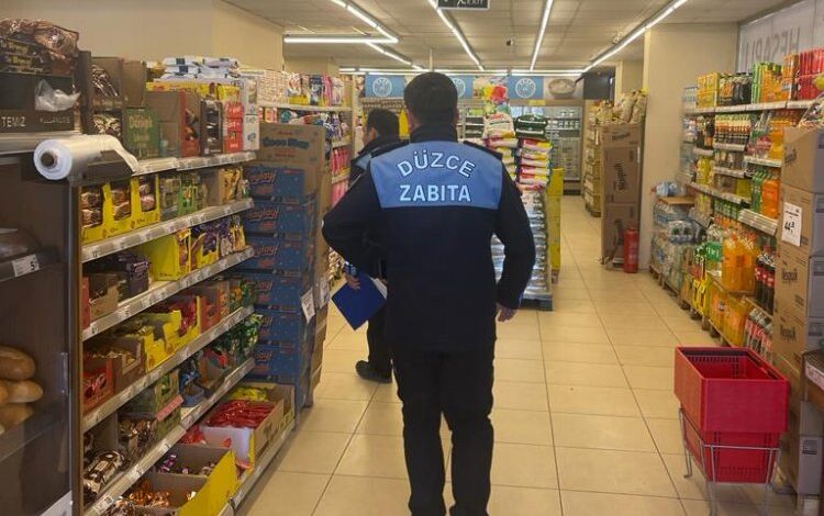 Düzce Zabıtası denetimleri sıklaştırdı Düzce Zabıtası denetimleri sıklaştırdı