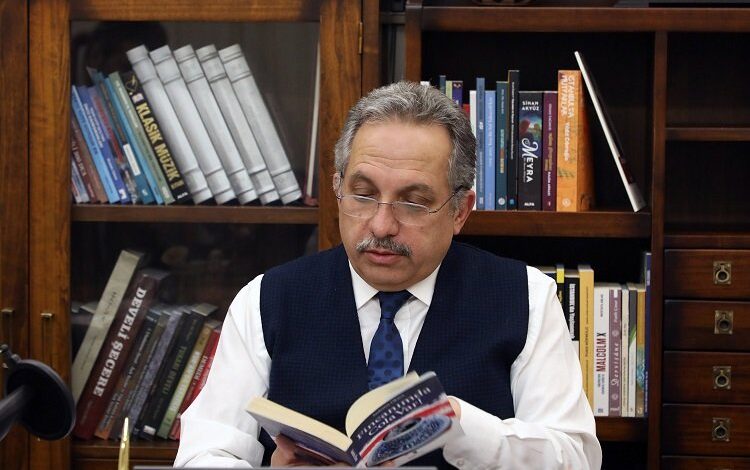 Mustafa Yalçın’ndan ‘kütüphane’ mesajı Mustafa Yalçın’ndan ‘kütüphane’ mesajı