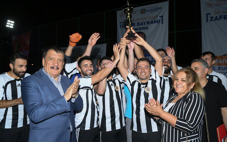 Malatya’da futbol ve voleybol turnuvası sona erdi Malatya’da futbol ve voleybol turnuvası sona erdi