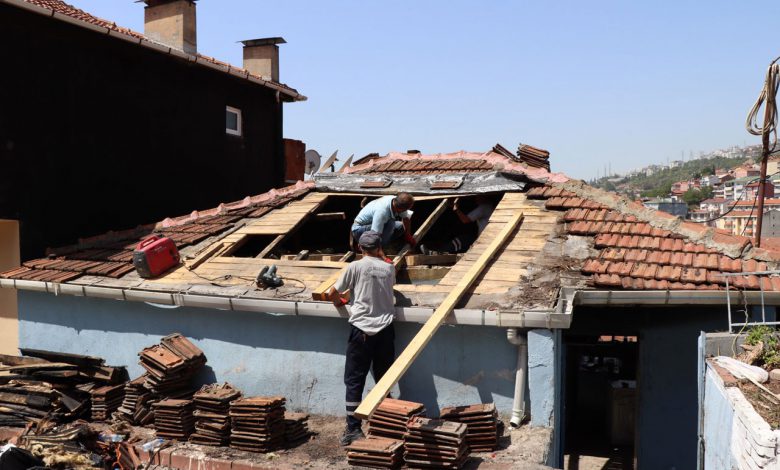 Kocaeli İzmit’te evi yanan aileye yardım