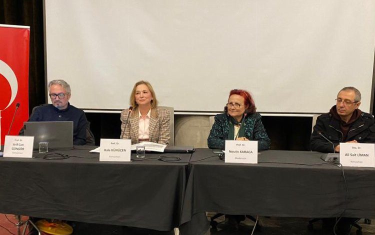 Bursa Osmangazi’de ‘Kalemden Kameraya’ paneli Bursa Osmangazi’de ‘Kalemden Kameraya’ paneli