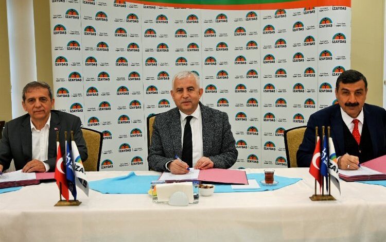 İZAYDAŞ’ta imzalar atıldı İZAYDAŞ’ta imzalar atıldı