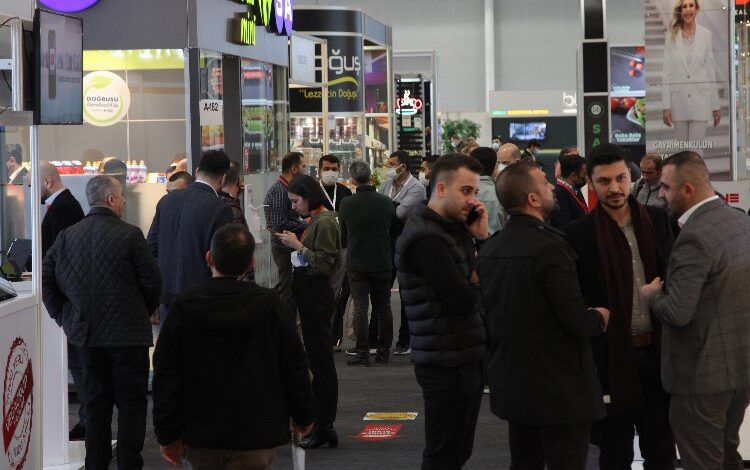 Türk markalarını büyüten ‘Bayim Olur musun’ fuarı açıldı Türk markalarını büyüten ‘Bayim Olur musun’ fuarı açıldı