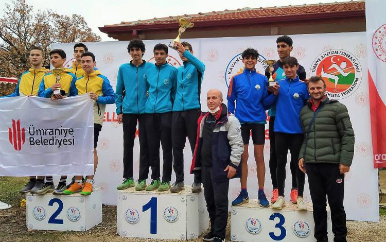 Bursa Osmangazi’nin atletizmde ‘bölgesel’ başarısı Bursa Osmangazi’nin atletizmde ‘bölgesel’ başarısı