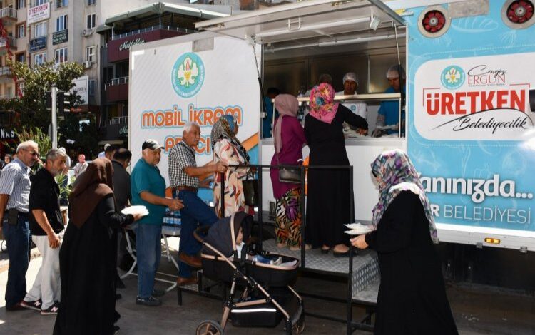 Manisa Büyükşehir şehitlerini unutmuyor