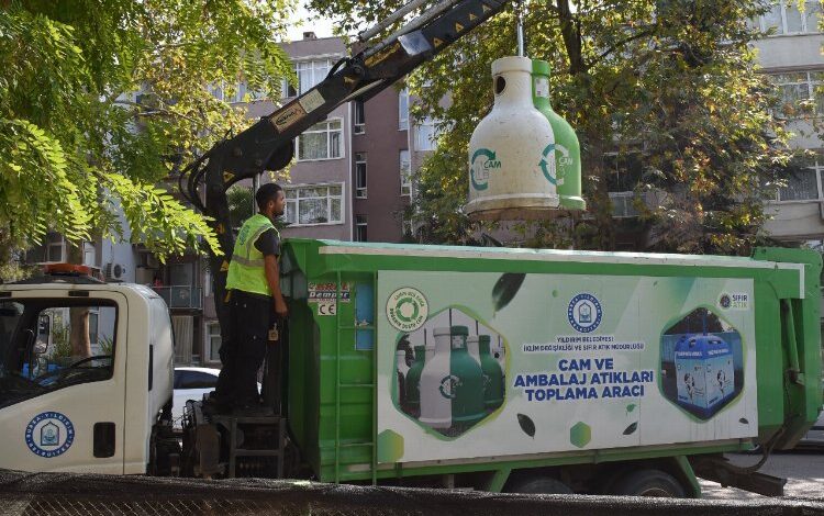 Bursa Yıldırım’da 5 bin tona yakın atık cam toplandı