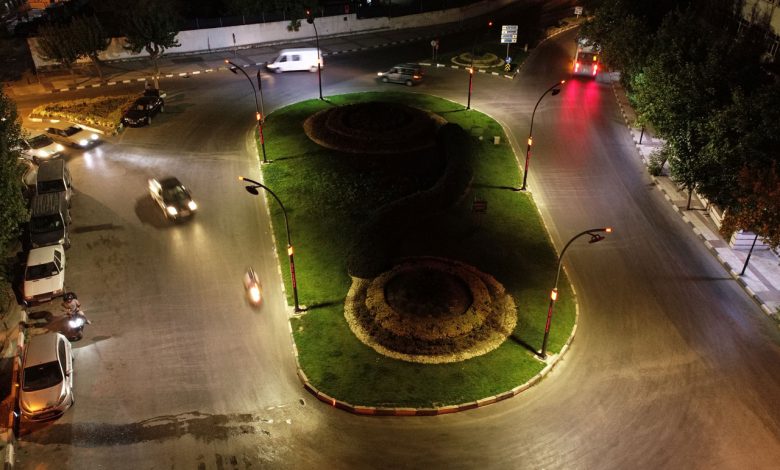 Manisa’da peyzaj alanında aydınlatma çalışması Manisa’da peyzaj alanında aydınlatma çalışması