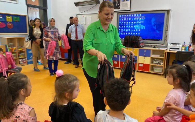 İzmit’te öğrencilere eğitim desteğine devam