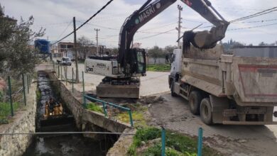 Manisa’da dere temizlikleri sürüyor