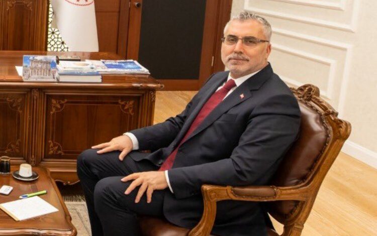 En düşük memur maaşını telaffuz etti En düşük memur maaşını telaffuz etti