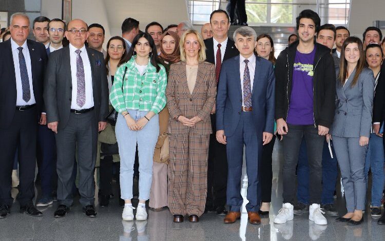 Kütahya’da ‘Mentee-Mentorluk’ toplantısı Kütahya’da ‘Mentee-Mentorluk’ toplantısı