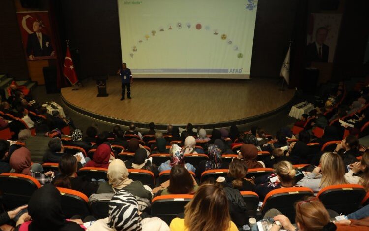 Kocaeli afetlere karşı bilinçleniyor Kocaeli afetlere karşı bilinçleniyor