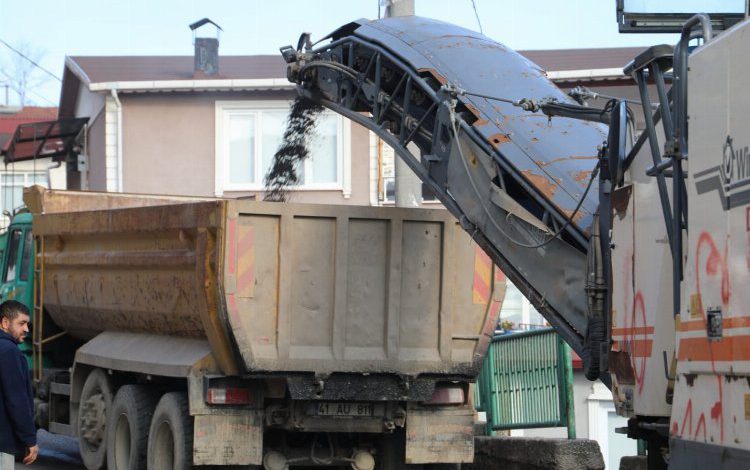 Kocaeli İzmit’te Serdar Bayırı Sokak yenileniyor