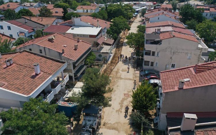 Erikli’de yol yapım çalışmaları başladı Erikli’de yol yapım çalışmaları başladı