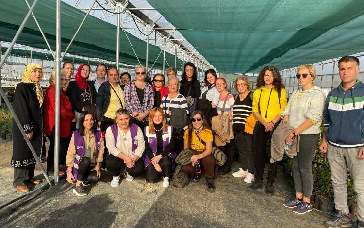 Kocaeli’de İzmit Çarşısı üreticileri Orman Okulu’nda Kocaeli’de İzmit Çarşısı üreticileri Orman Okulu’nda