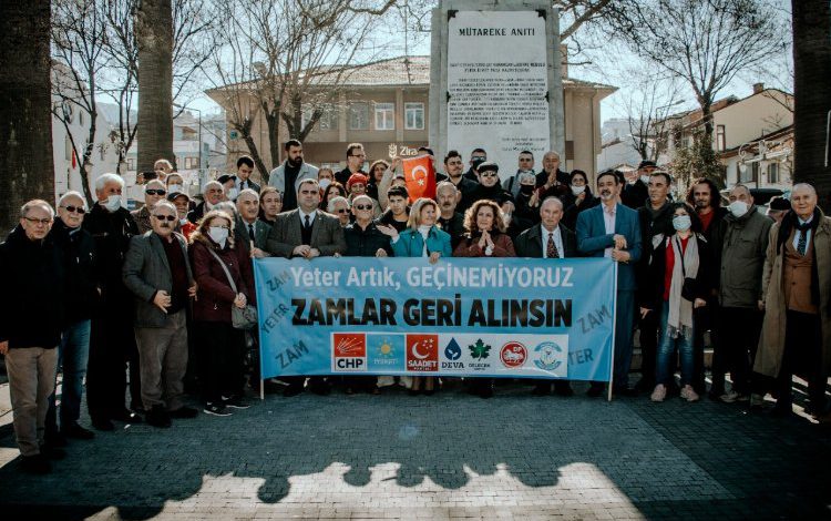 Bursa Mudanya’da 6 partiden hükümete ortak tepki Bursa Mudanya’da 6 partiden hükümete ortak tepki