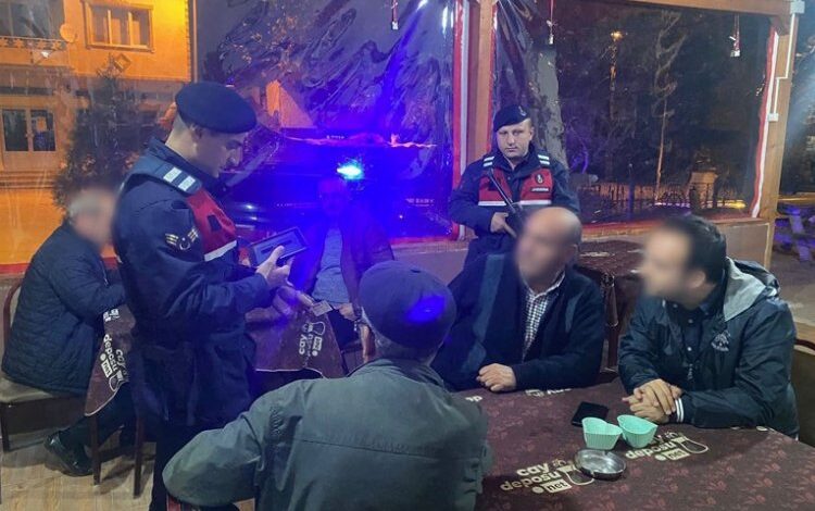 İçişleri’nden ülke genelindeki asayiş uygulamasında 55 gözaltı İçişleri’nden ülke genelindeki asayiş uygulamasında 55 gözaltı