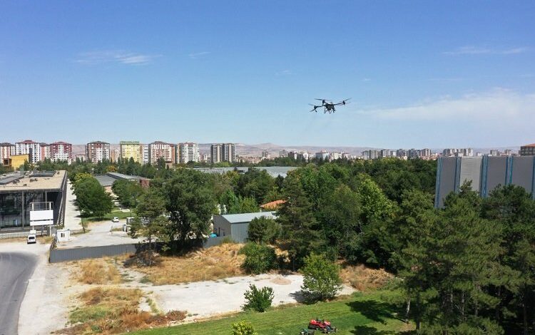 Kayseri Kocasinan’da droneli ilaçlama