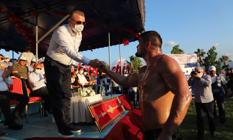 Kocaeli’de altın kemer Ali Gürbüz’ün oldu Kocaeli’de altın kemer Ali Gürbüz’ün oldu