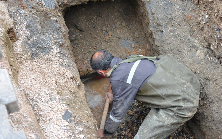 Malatya’da kayıp ve kaçak sular sisteme kazandırılıyor Malatya’da kayıp ve kaçak sular sisteme kazandırılıyor
