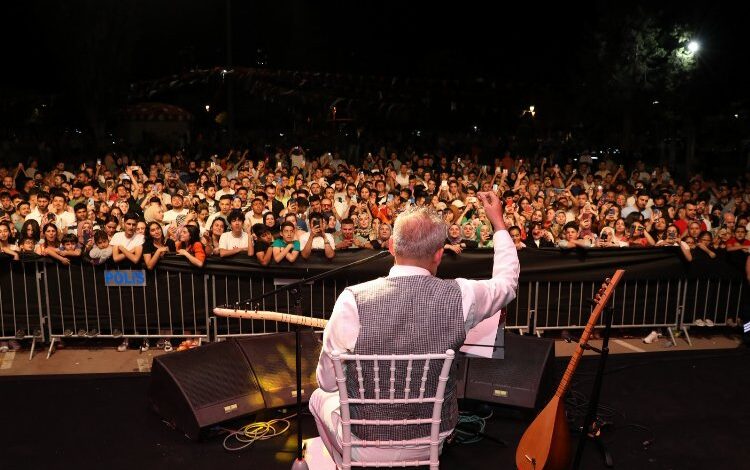 Gaziantep’te ‘Aşık Veysel’e Yavuz Bingöl ile anma