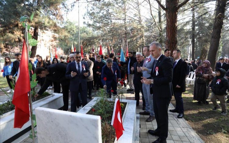 İnegöl’de şehitler törenlerle anıldı