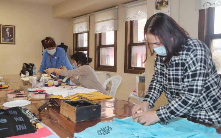 Eskişehir’de ESMEK 30 bine yakın kursiyerin hizmetinde Eskişehir’de ESMEK 30 bine yakın kursiyerin hizmetinde