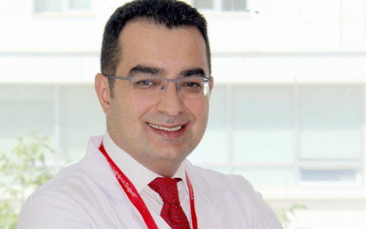 Ağız kuruluğu bazı hastalıkların habercisi olabilir Ağız kuruluğu bazı hastalıkların habercisi olabilir