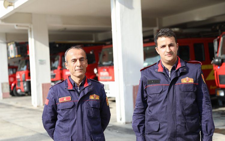 Gaziantep’te itfaiye 2 yaşındaki çocuğu kurtardı Gaziantep’te itfaiye 2 yaşındaki çocuğu kurtardı