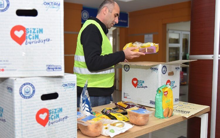 Bursa Yıldırım’da glütensiz koliler dağıtıldı