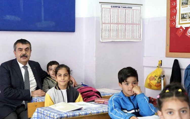 Bakan Tekin’den yeni dönem mesajı Bakan Tekin’den yeni dönem mesajı