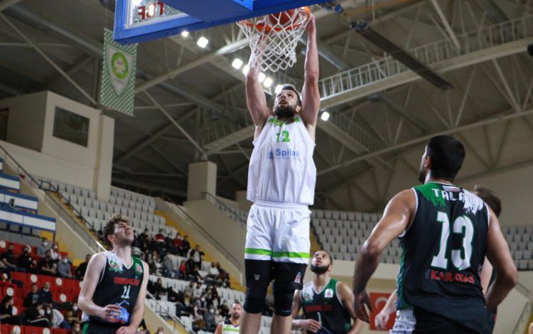 Manisa evinde coştu