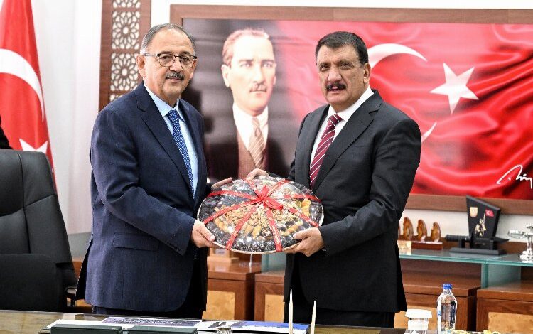 Bakan Özhaseki’den Malatya’ya ziyaret