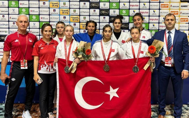 Manisalu judocu Zilan Ertem Dünya üçüncüsü oldu Manisalu judocu Zilan Ertem Dünya üçüncüsü oldu