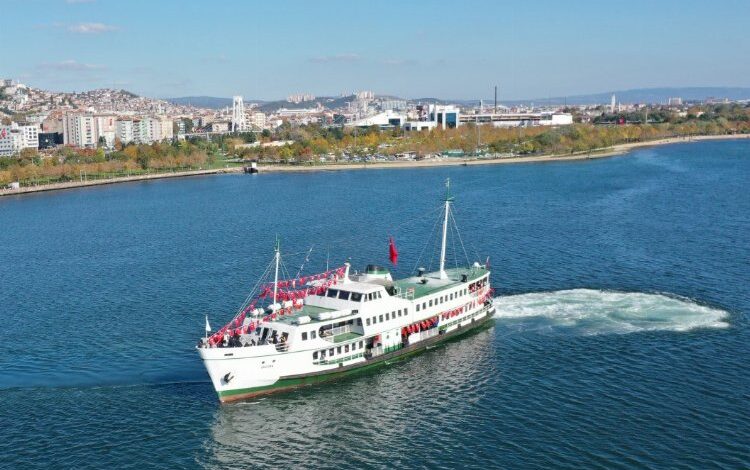 Körfezde Gençlik Vapuru ile Cumhuriyet turu