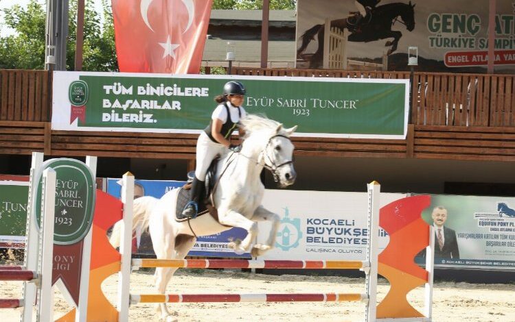 Minik binicilerin kalbi Kocaeli’de attı Minik binicilerin kalbi Kocaeli’de attı