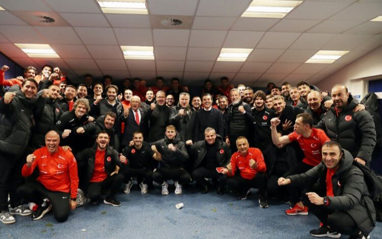 Erdoğan’dan A Millî Futbol Takımı‘na tebrik telefonu