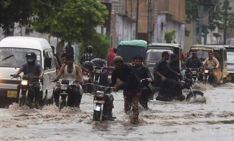 Pakistan’da şiddetli yağış: 4 ölü Pakistan’da şiddetli yağış: 4 ölü