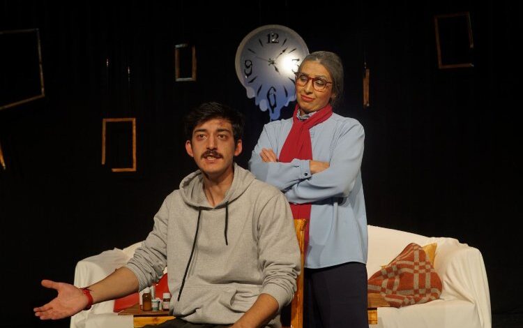 EBB Şehir Tiyatrosu yeni sezona “perde” dedi EBB Şehir Tiyatrosu yeni sezona “perde” dedi