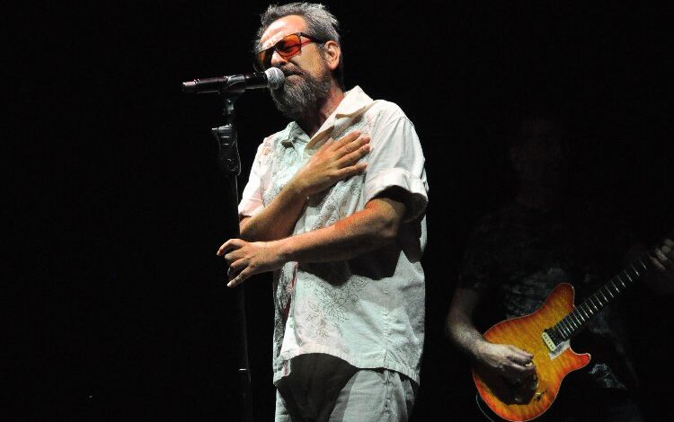 Feridun Düzağaç’tan Bursa’da unutulmaz gece Feridun Düzağaç’tan Bursa’da unutulmaz gece