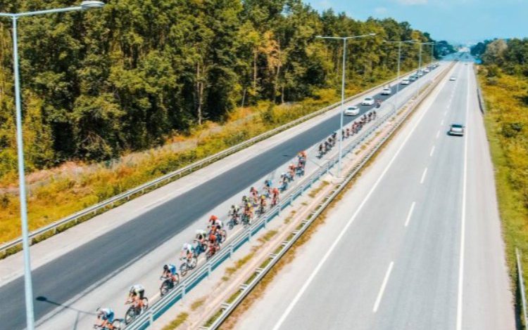 140 kilometrelik zorlu mücadele 140 kilometrelik zorlu mücadele